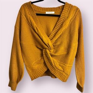 🎁 Full Circle Trends Mustard Twist Front Cropped Sweater – Size L GUC